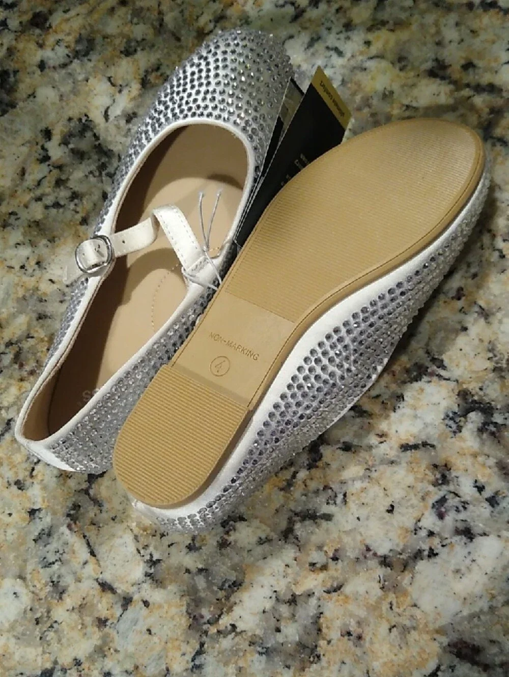 New art class White Rhinestone Mary Jane Flats for Girls Size 4.